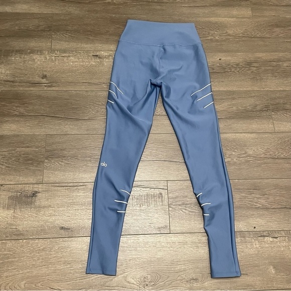 Alo Yoga Women's High Waist Sequence Legging in Blue Jean Sz Small - Picture 7 of 10